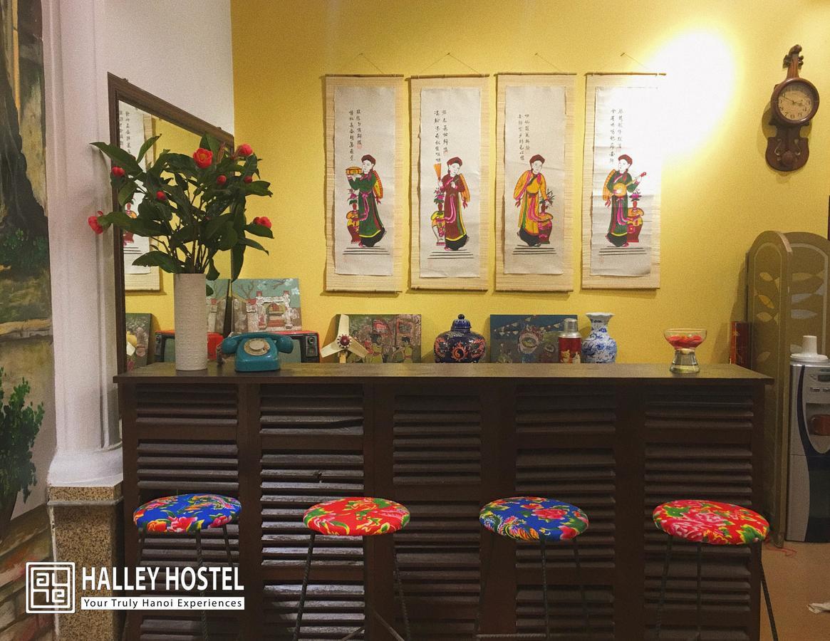 Halley Hostel Hanoi Esterno foto